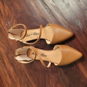Alex+Alex Leather flats! Size 7